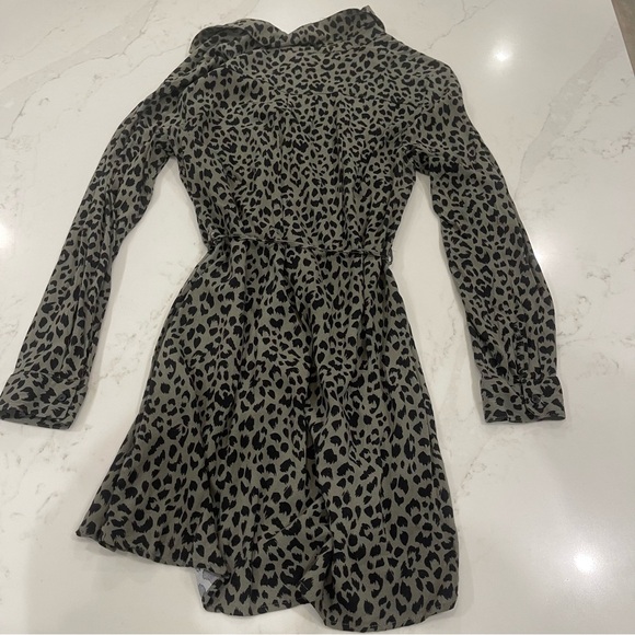 H&M Leopard Print Mini Dress with Tie - Picture 10 of 15